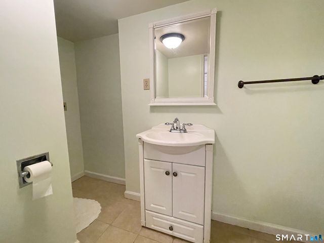 58 Heritage Lane, Stamford, CT 06903