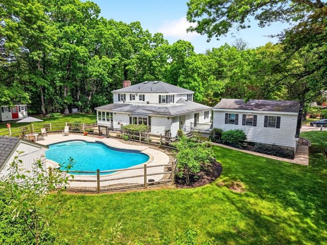 15 Jefferson Rd, Westford, MA 01886
