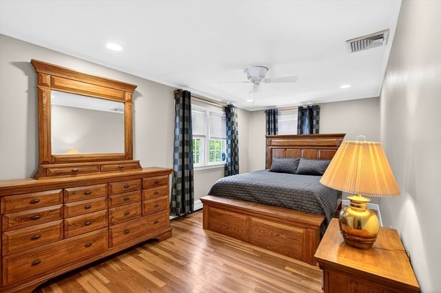 15 Jefferson Rd, Westford, MA 01886
