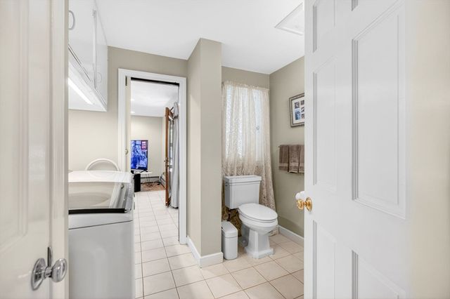 15 Jefferson Rd, Westford, MA 01886