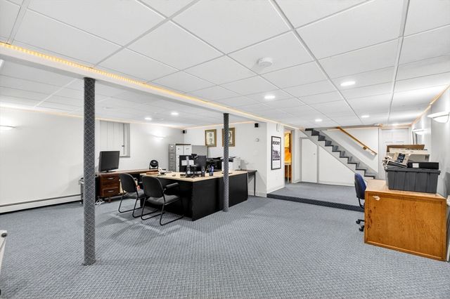 15 Jefferson Rd, Westford, MA 01886