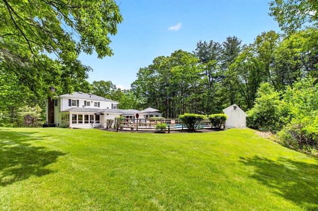 15 Jefferson Rd, Westford, MA 01886