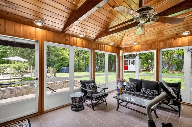 15 Jefferson Rd, Westford, MA 01886