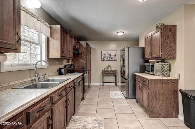 2718 S Wood Street, Galena, KS 66739