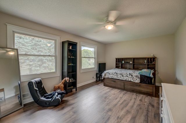 2414 Oakridge Court, Stillwater, MN 55082