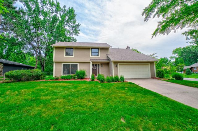 2414 Oakridge Court, Stillwater, MN 55082