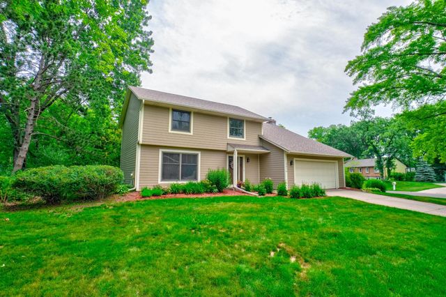 2414 Oakridge Court, Stillwater, MN 55082