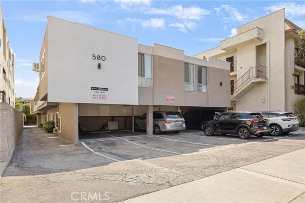 580 W Stocker 4, Glendale, CA 91202