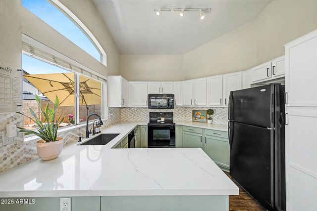 4914 W ORAIBI Drive, Glendale, AZ 85308