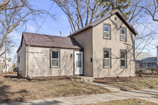213 Maria STREET, Waukesha, WI 53188