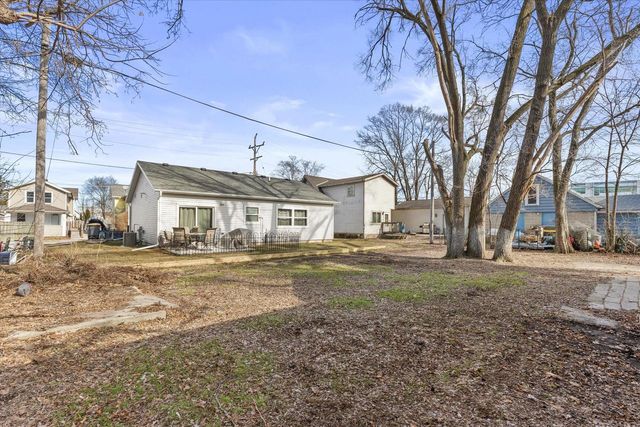 213 Maria STREET, Waukesha, WI 53188