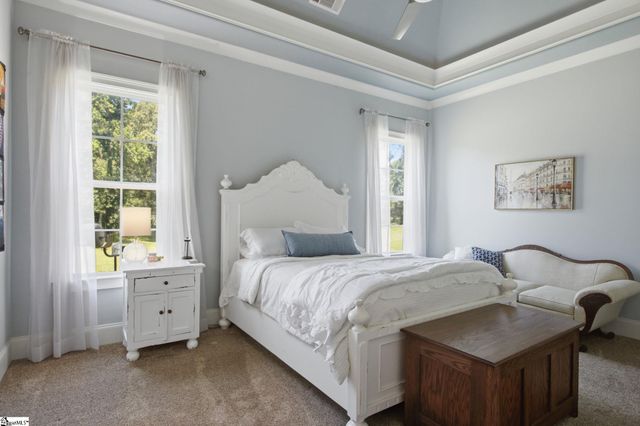 1000 Apple Valley Road, Duncan, SC 29334