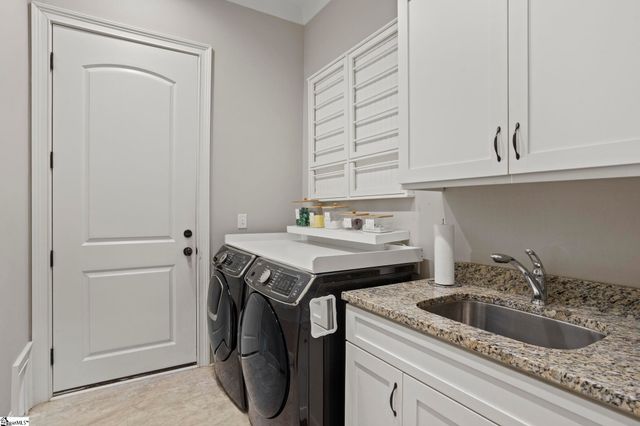 1000 Apple Valley Road, Duncan, SC 29334
