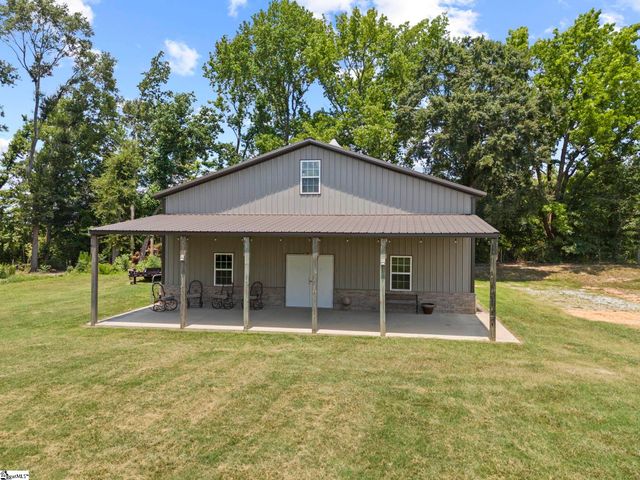 1000 Apple Valley Road, Duncan, SC 29334