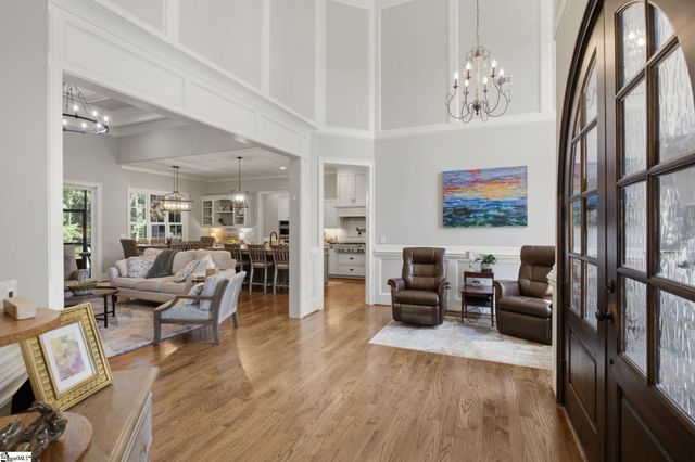 1000 Apple Valley Road, Duncan, SC 29334