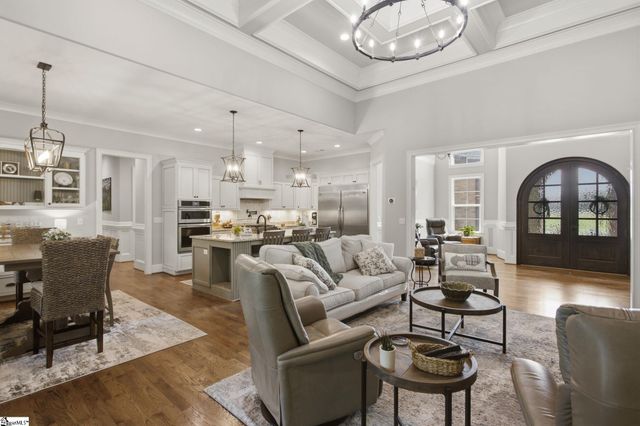 1000 Apple Valley Road, Duncan, SC 29334