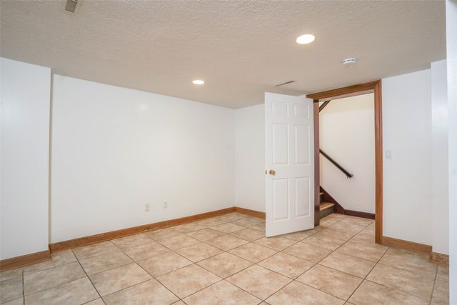 7333 SE 6th Avenue, Pleasant Hill, IA 50327