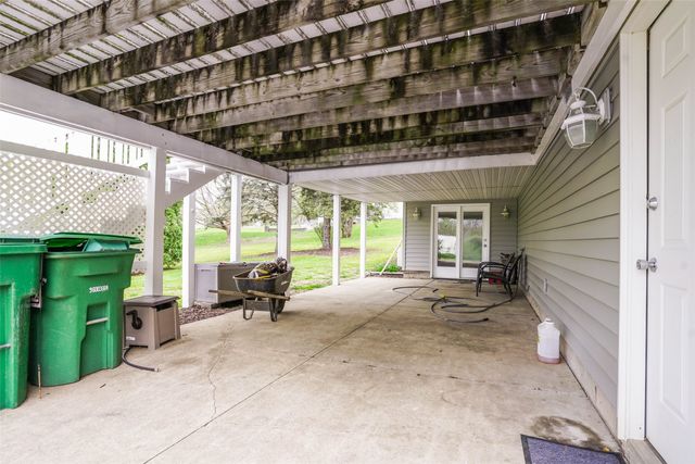 7333 SE 6th Avenue, Pleasant Hill, IA 50327