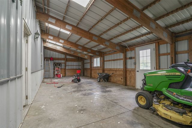 7333 SE 6th Avenue, Pleasant Hill, IA 50327
