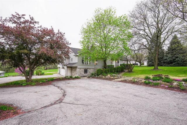 7333 SE 6th Avenue, Pleasant Hill, IA 50327