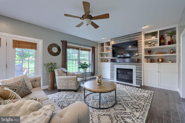3633 ORKNEY RD, Mountville, PA 17554