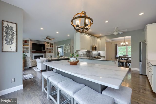 3633 ORKNEY RD, Mountville, PA 17554