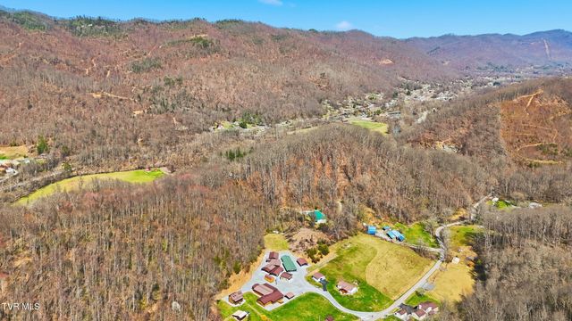 1505 Williams Hollow Road, Big Stone Gap, VA 24219