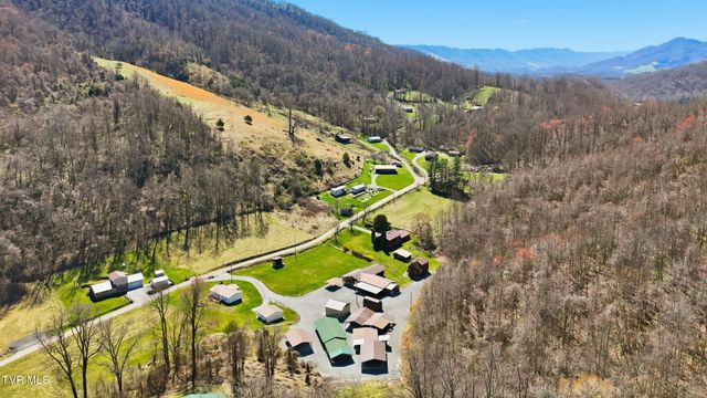 1505 Williams Hollow Road, Big Stone Gap, VA 24219