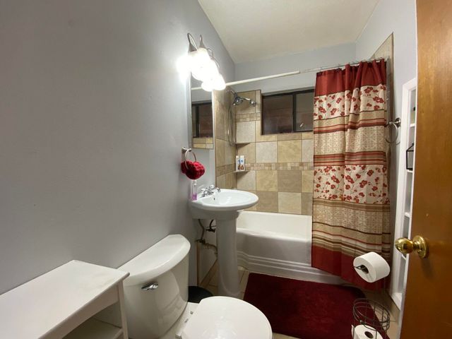 10574 Nm 337, Tijeras, NM 87059