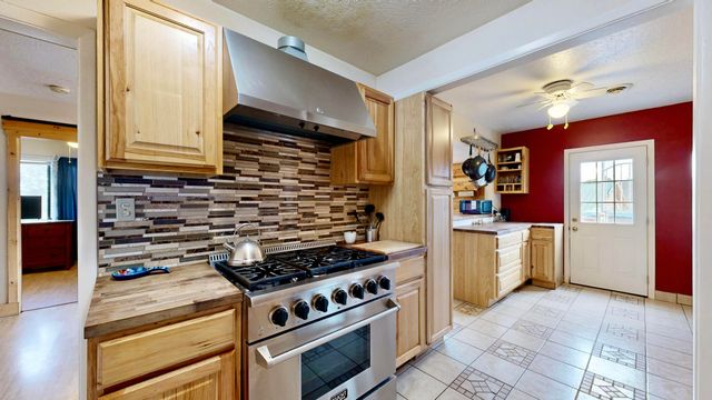 10574 Nm 337, Tijeras, NM 87059