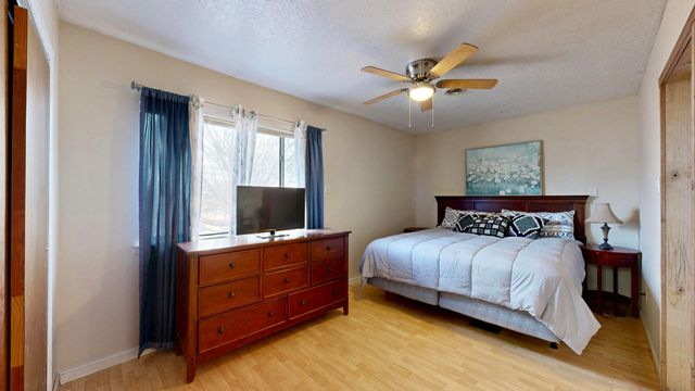 10574 Nm 337, Tijeras, NM 87059