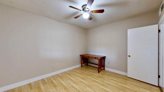 10574 Nm 337, Tijeras, NM 87059