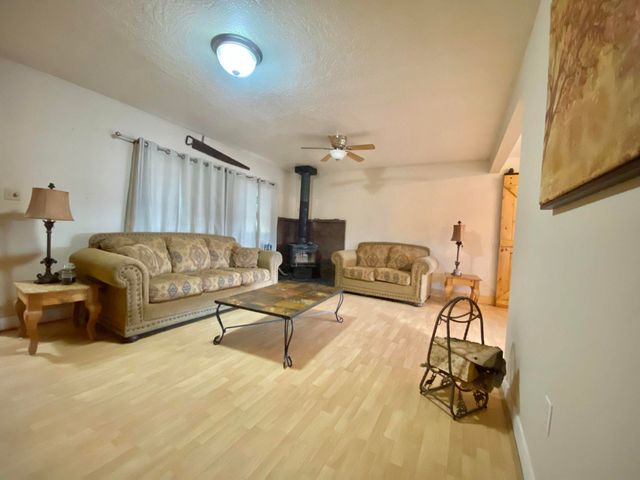 10574 Nm 337, Tijeras, NM 87059