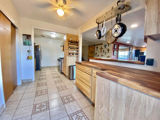 10574 Nm 337, Tijeras, NM 87059