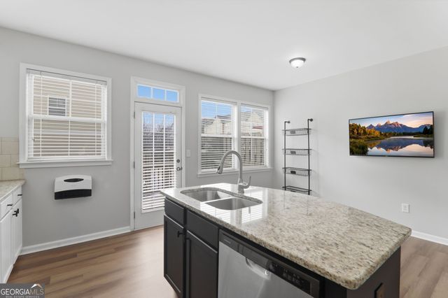 4358 Grove Field Court, Suwanee, GA 30024