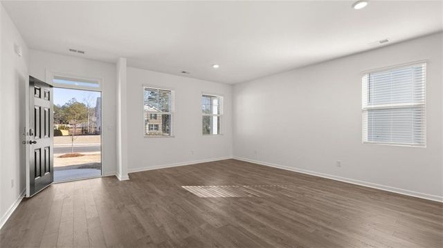 52 Weymouth Drive, Locust Grove, GA 30248