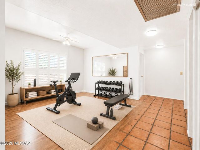 1121 N Abrego Drive, Green Valley, AZ 85614