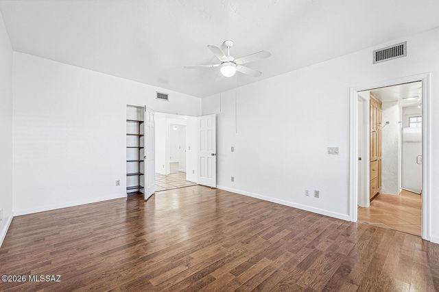 1121 N Abrego Drive, Green Valley, AZ 85614