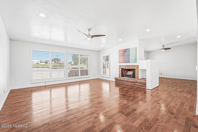 1121 N Abrego Drive, Green Valley, AZ 85614