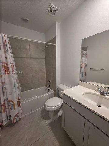 4860 Dillion St 4860, Lake Worth, FL 33463