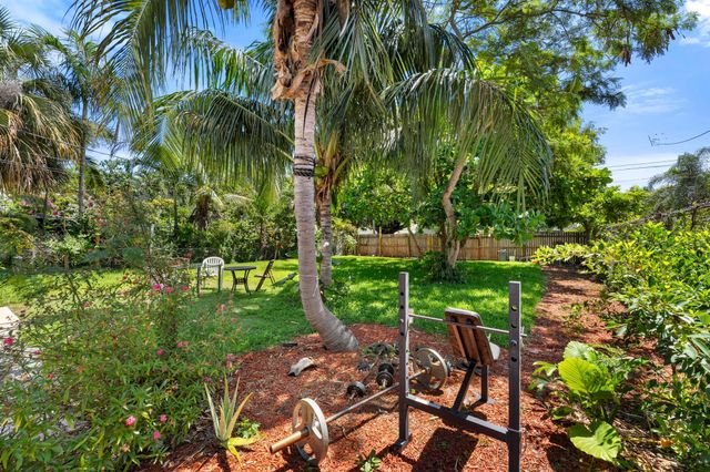 926 S L Street, Lake Worth Beach, FL 33460