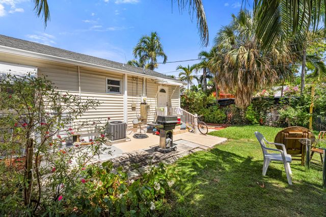 926 S L Street, Lake Worth Beach, FL 33460