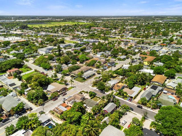 926 S L Street, Lake Worth Beach, FL 33460