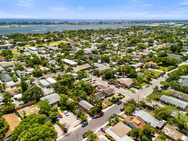 926 S L Street, Lake Worth Beach, FL 33460