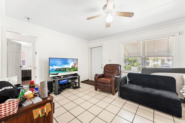 926 S L Street, Lake Worth Beach, FL 33460