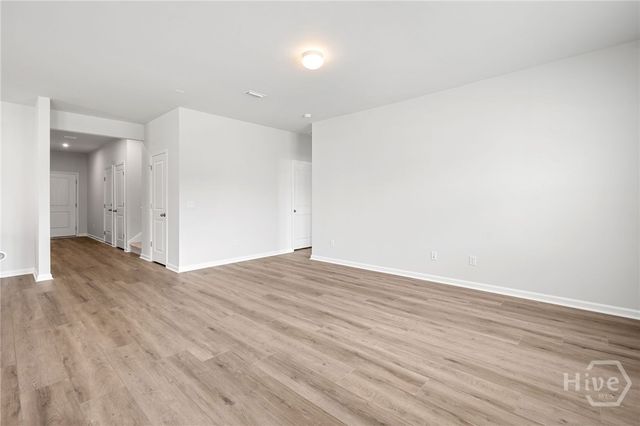 198 Crosstown Avenue, Richmond Hill, GA 31324