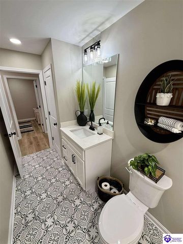 304 B Village Brooke Drive, Elizabethtown, KY 42701