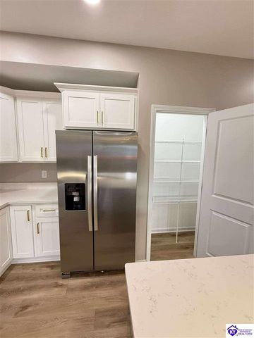 304 B Village Brooke Drive, Elizabethtown, KY 42701
