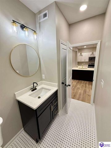 304 B Village Brooke Drive, Elizabethtown, KY 42701