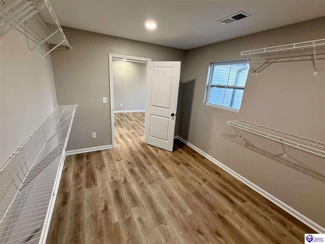 304 B Village Brooke Drive, Elizabethtown, KY 42701
